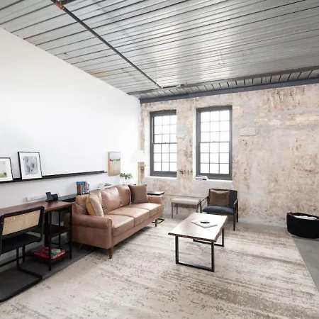 Sunny 1Br Apartment Walking Distance To Fiserv